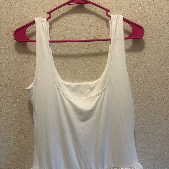 Elegant White Sleeveless Bubble Dress - Picture 7 of 8